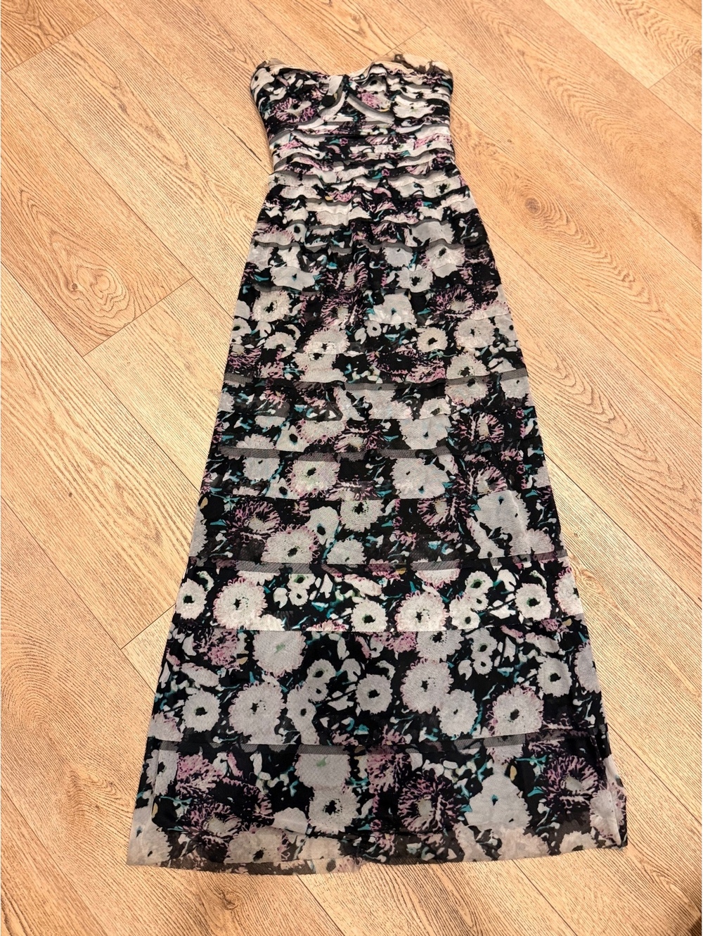 BCBGMAXAZRIA Erika Strapless Tiered Floral Tulle Maxi Gown Size 4